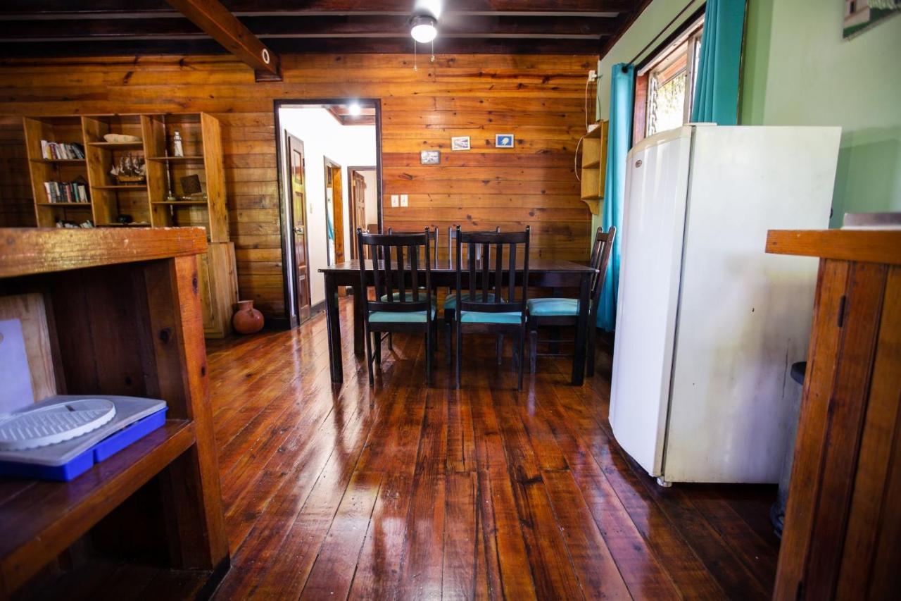 Mango Inn Resort Utila Bagian luar foto